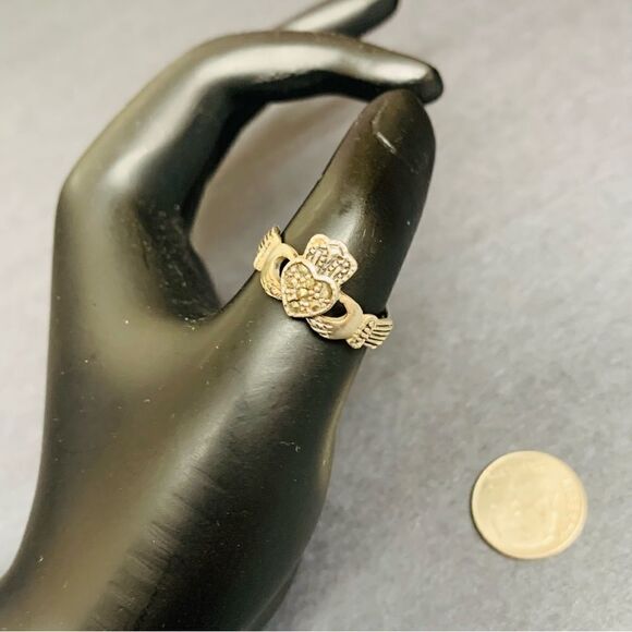 Sterling Silver Claddah Ring - Picture 1 of 3